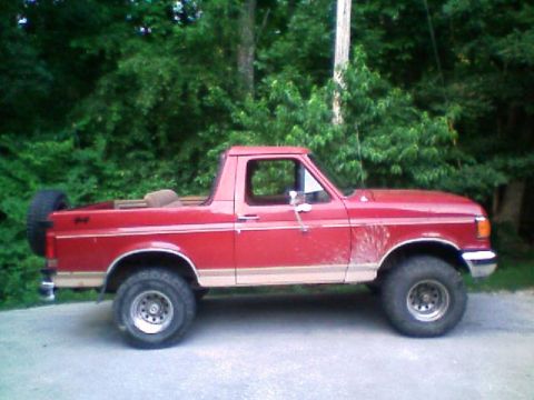 1989 Ford Bronco “Scarlett”