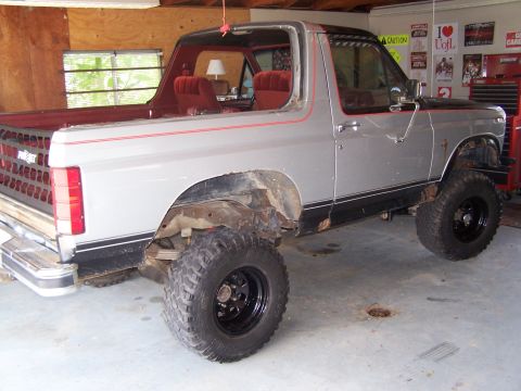 1985 Ford Bronco photo