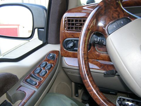 2000 Ford Excursion photo