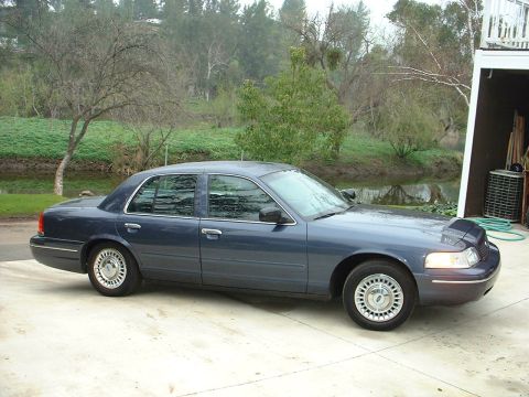 1998 Ford Crown Victoria photo