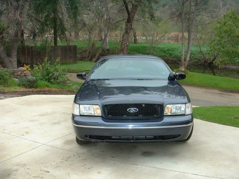 1998 Ford Crown Victoria photo