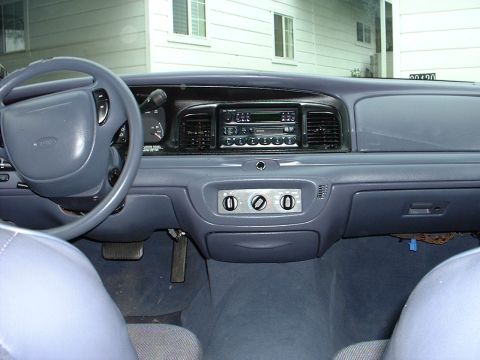1998 Ford Crown Victoria photo