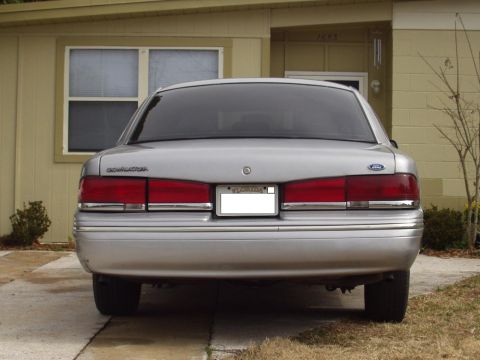 1995 Ford Crown Victoria photo