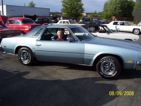 2008 Ford Crown Victoria photo