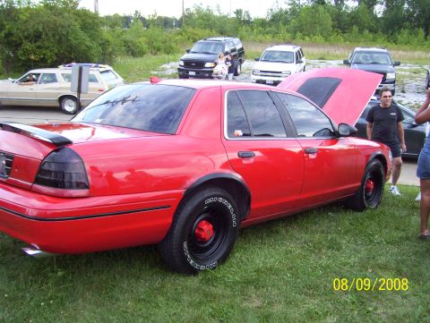 2008 Ford Crown Victoria photo