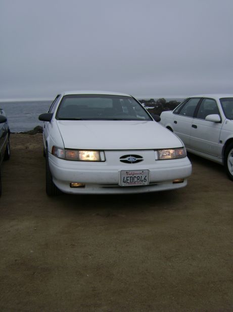 1991 Ford Taurus photo
