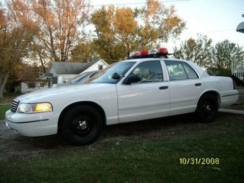 2000 Ford Crown Victoria photo