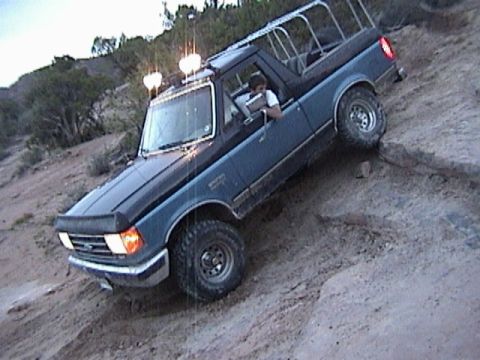 1991 Ford Bronco photo