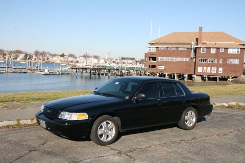 2007 Ford Crown Victoria photo