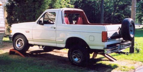 1993 Ford Bronco “Ford850”