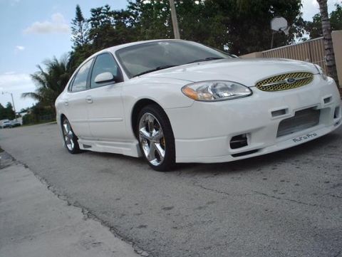2003 Ford Taurus photo