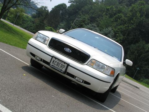 1998 Ford Crown Victoria photo