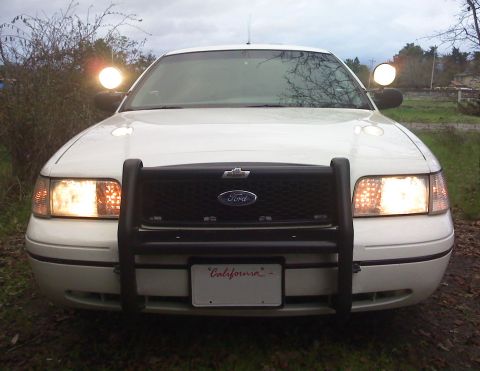 2000 Ford Crown Victoria photo