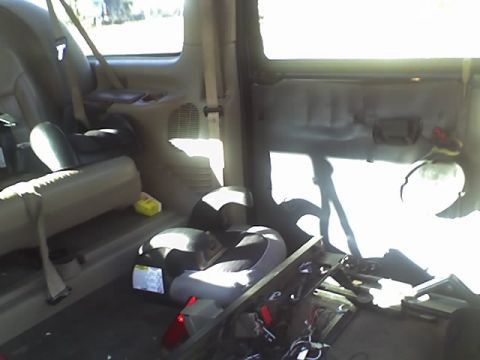 2000 Ford Excursion photo