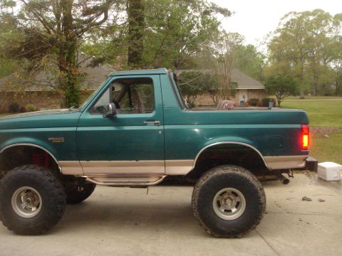 1996 Ford Bronco photo