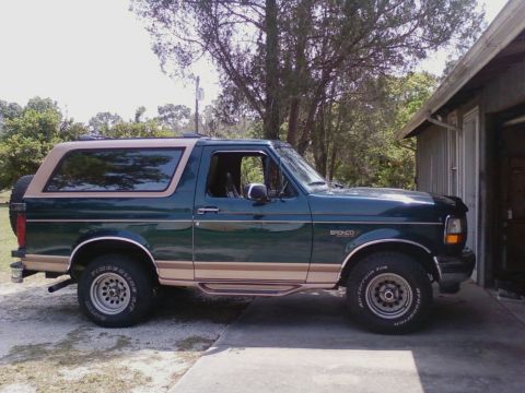 1995 Ford Bronco photo