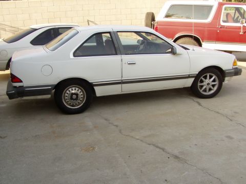 1986 Ford Tempo photo