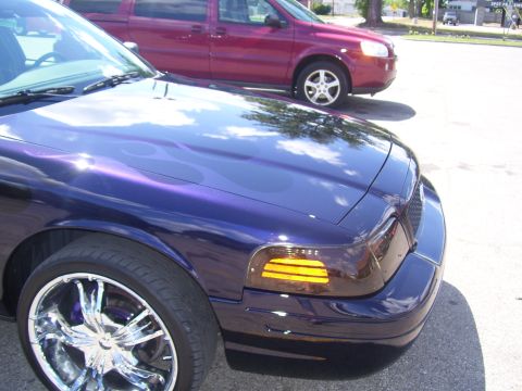 2003 Ford Crown Victoria photo