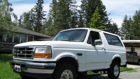 1996 Ford Bronco photo