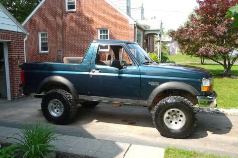 1995 Ford Bronco photo