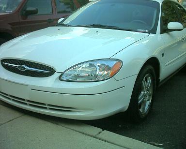 2002 Ford Taurus photo