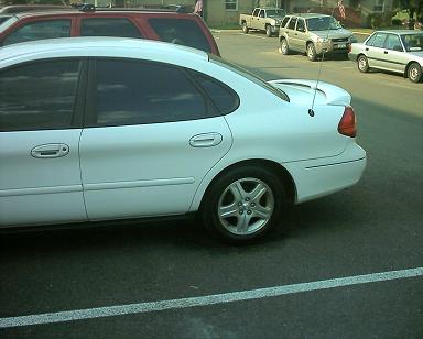 2002 Ford Taurus photo