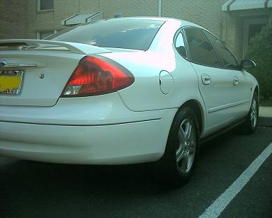 2002 Ford Taurus photo