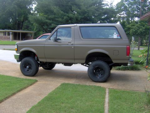 1995 Ford Bronco photo