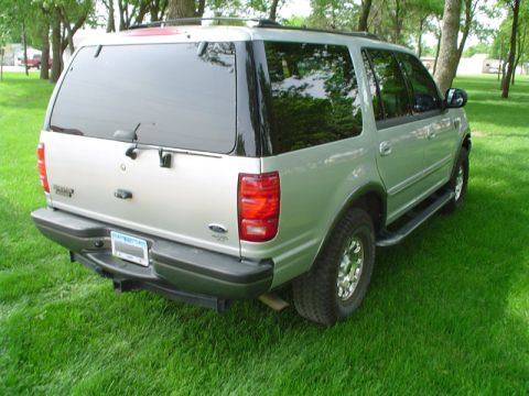 2001 Ford Expedition photo