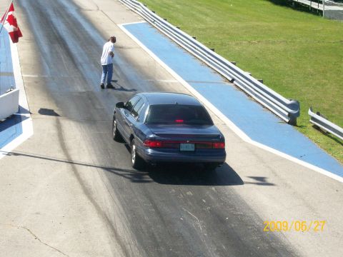 2003 Ford Crown Victoria photo
