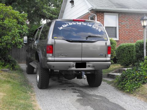 2003 Ford Excursion photo