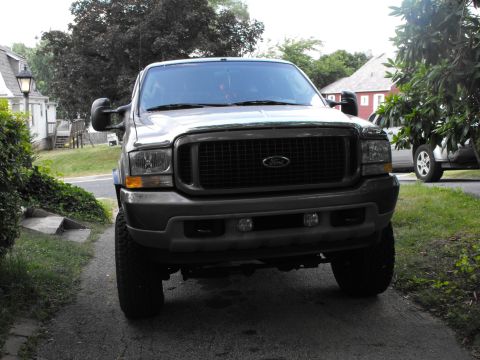 2003 Ford Excursion photo