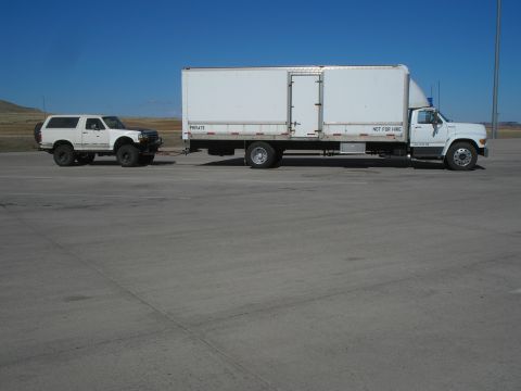 1999 Ford F-800 photo