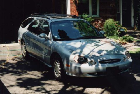 1998 Ford Taurus photo