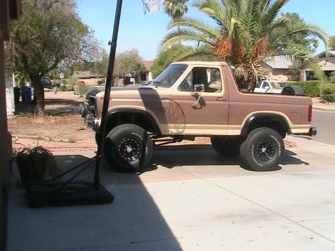 1985 Ford Bronco photo