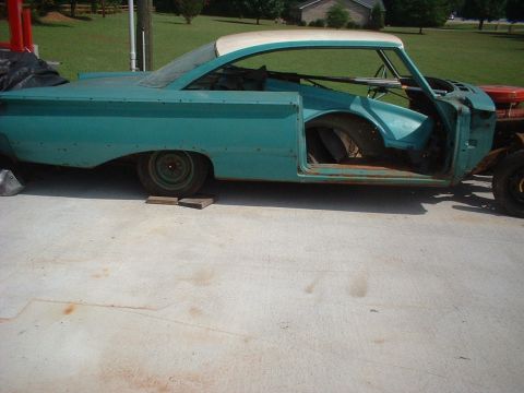 1960 Ford Starliner photo