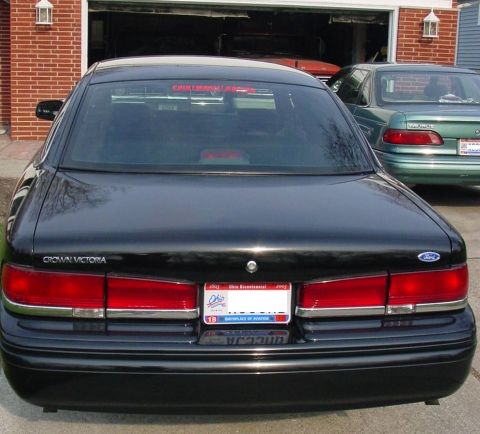 1995 Ford Crown Victoria photo
