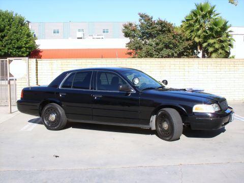 2005 Ford Crown Victoria photo