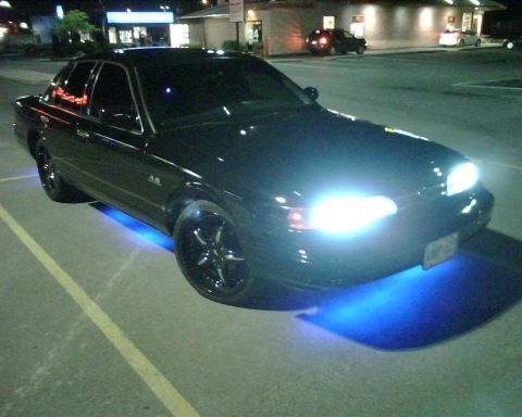1996 Ford Crown Victoria photo