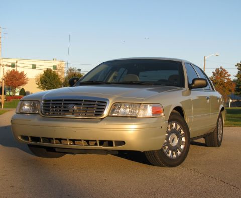 2004 Ford Crown Victoria “Poison Ivy”