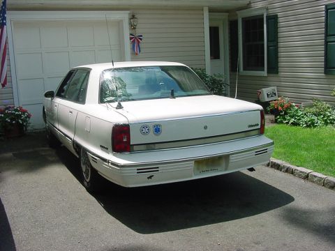 1999 Ford Crown Victoria photo