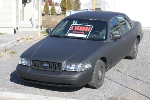 2003 Ford Crown Victoria photo