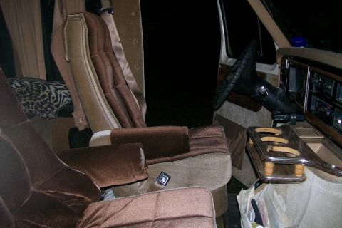 1982 Ford E350 photo