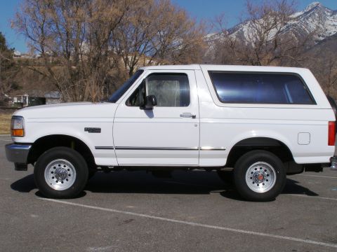 1996 Ford Bronco photo