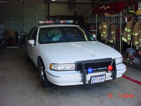 2003 Ford Crown Victoria photo