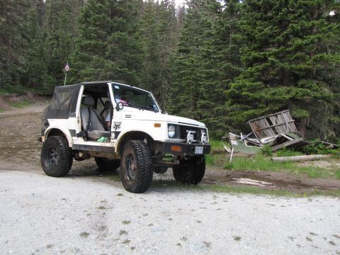1987 Suzuki Samurai photo