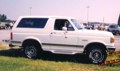 1989 Ford Bronco “Mad Bronco”