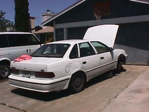 1995 Ford Taurus photo