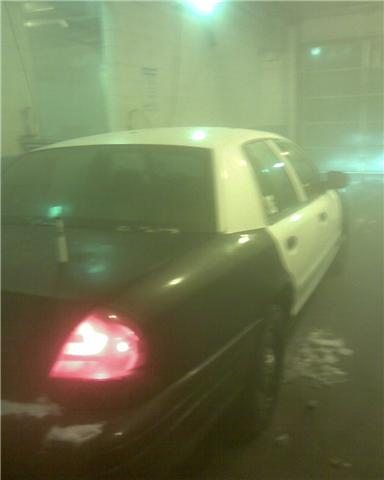 2003 Ford Crown Victoria photo
