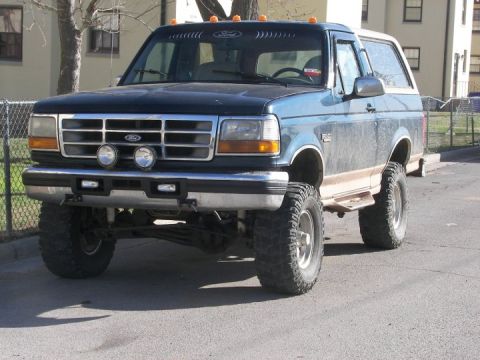 1995 Ford Bronco “working on it”